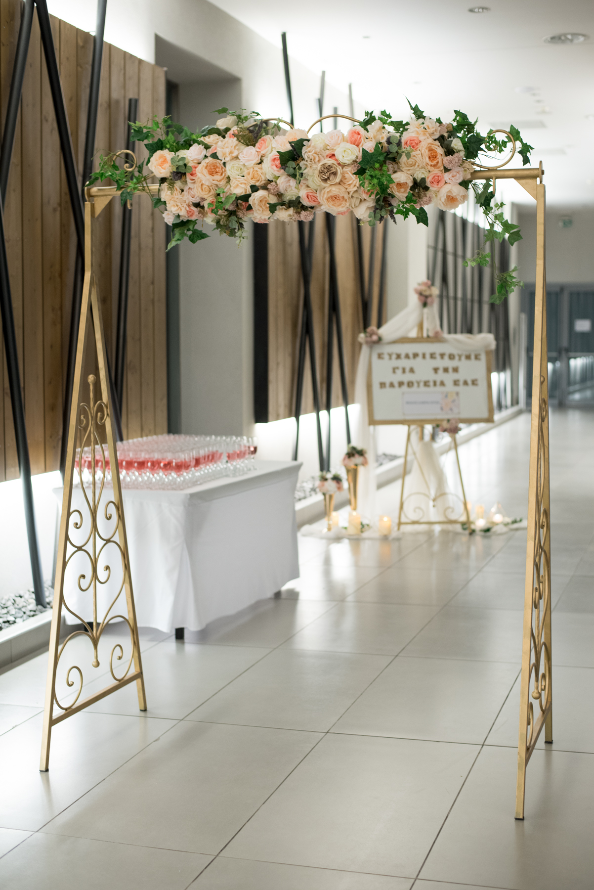 Floral στολισμός πολιτικού γάμου και δεξίωσης στο Porto Palace.